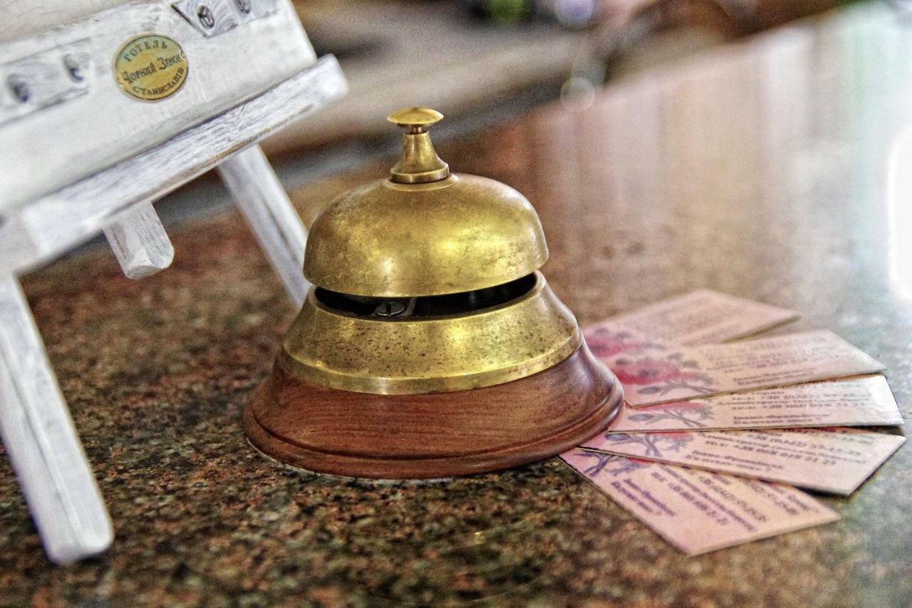 Black Castle Hotel Ивано-Франкивск Екстериор снимка